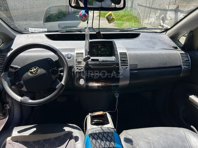 Toyota Prius-9