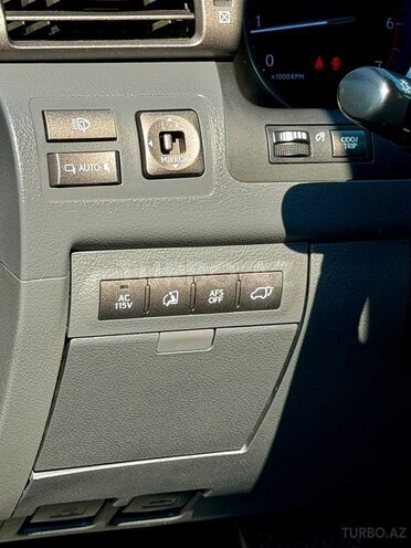 Lexus LX 570-11