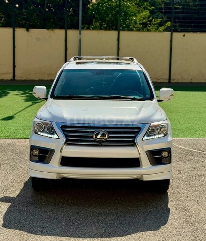 Lexus LX 570-18
