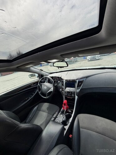 Hyundai Sonata-8