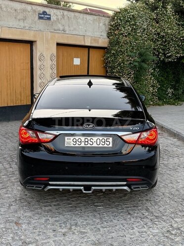 Hyundai Sonata-2