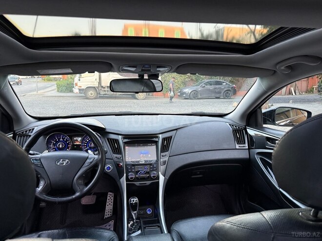 Hyundai Sonata-6
