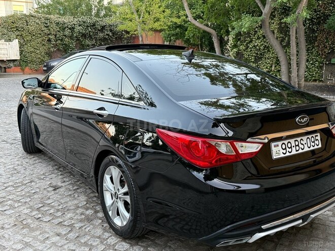 Hyundai Sonata-9