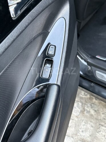 Hyundai Sonata-10