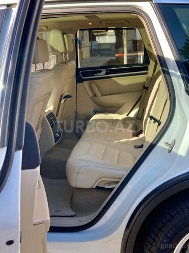 Volkswagen Touareg-6