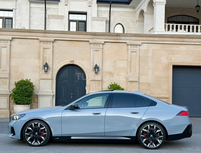 BMW i5-5