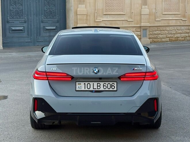 BMW i5-7