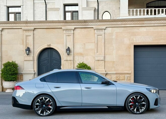 BMW i5-6