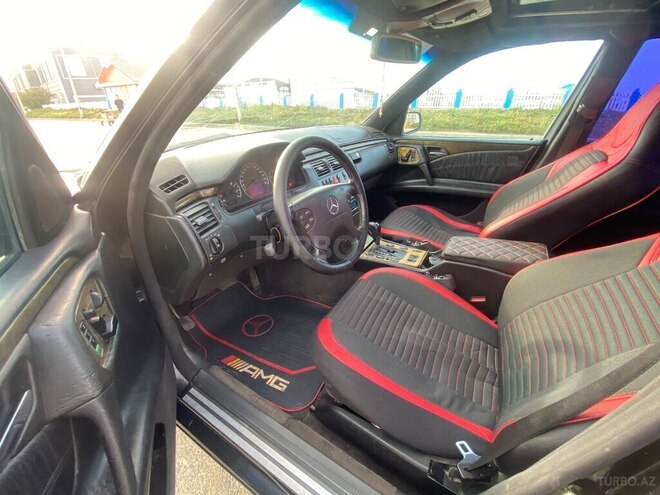Mercedes E 250-17