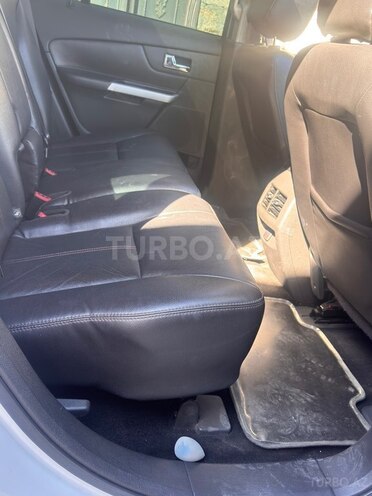 Ford Edge-10
