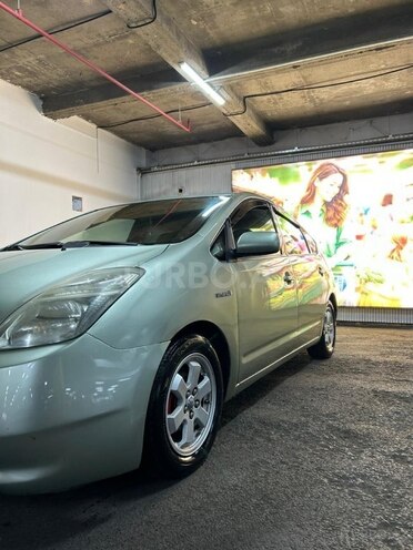Toyota Prius-2