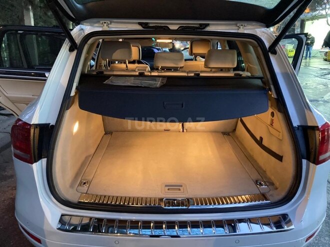 Volkswagen Touareg-10