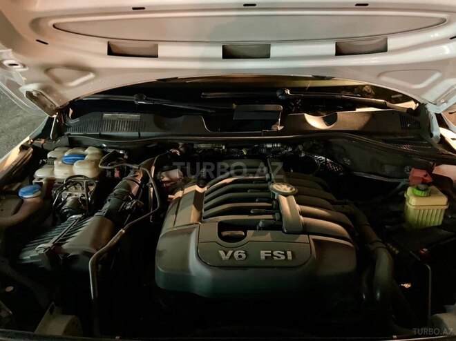 Volkswagen Touareg-13