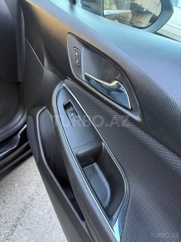 Chevrolet Cruze-7
