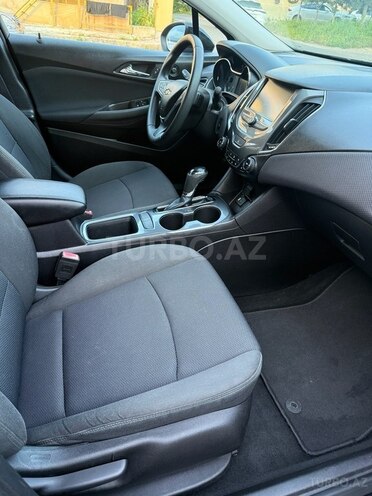 Chevrolet Cruze-8