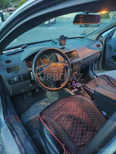 Opel Astra-10