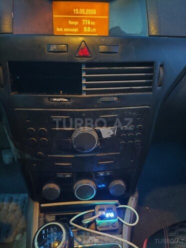 Opel Astra-11