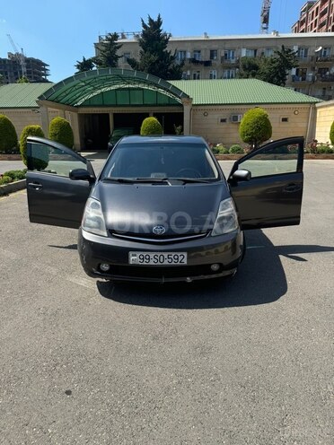 Toyota Prius-1