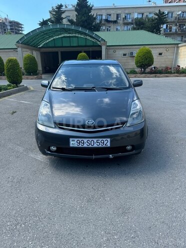Toyota Prius-2