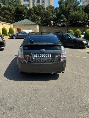 Toyota Prius-3