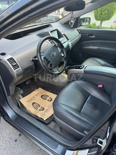 Toyota Prius-6