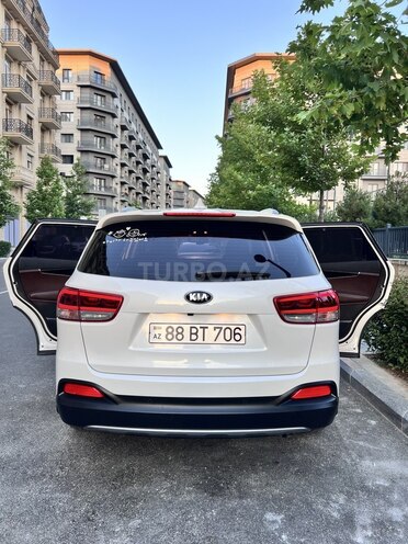 Kia Sorento-9