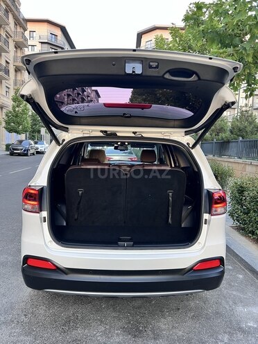 Kia Sorento-16