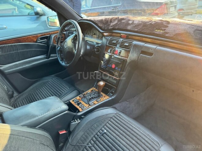 Mercedes E 240-9