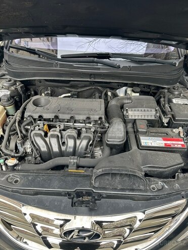 Hyundai Sonata-7
