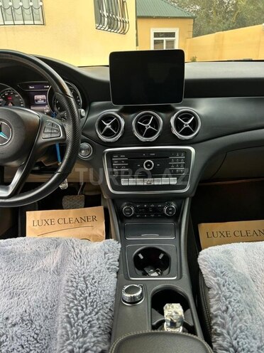 Mercedes GLA 250-6