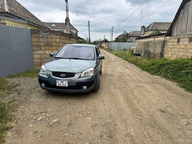 Kia Rio-1