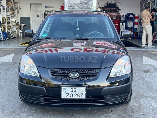 Kia Rio-1