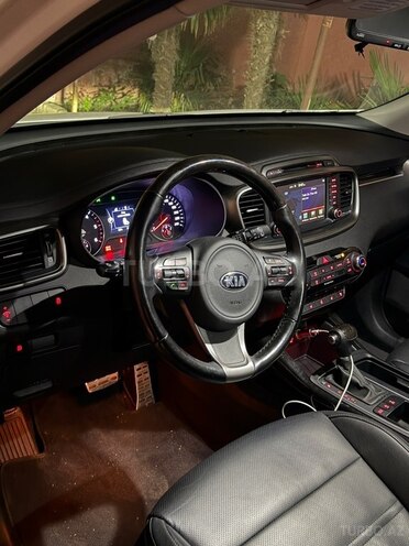 Kia Sorento-5