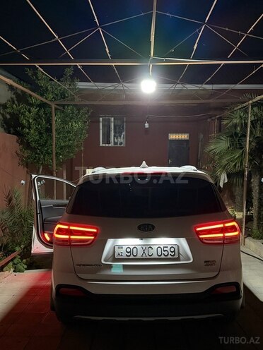 Kia Sorento-10