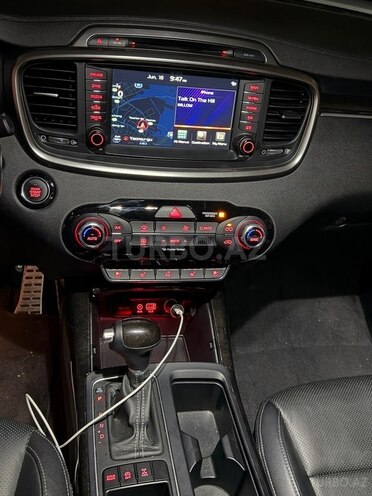 Kia Sorento-7