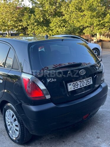 Kia Rio-3