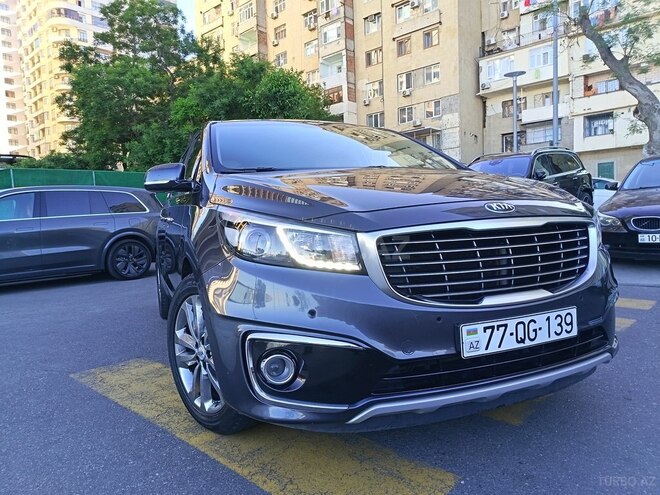 Kia Carnival-7