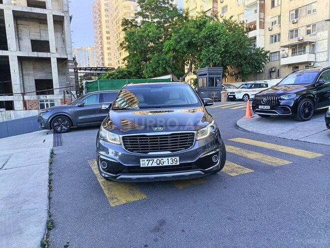 Kia Carnival-6