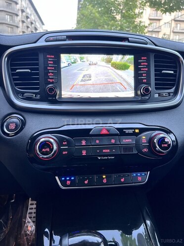 Kia Sorento-21