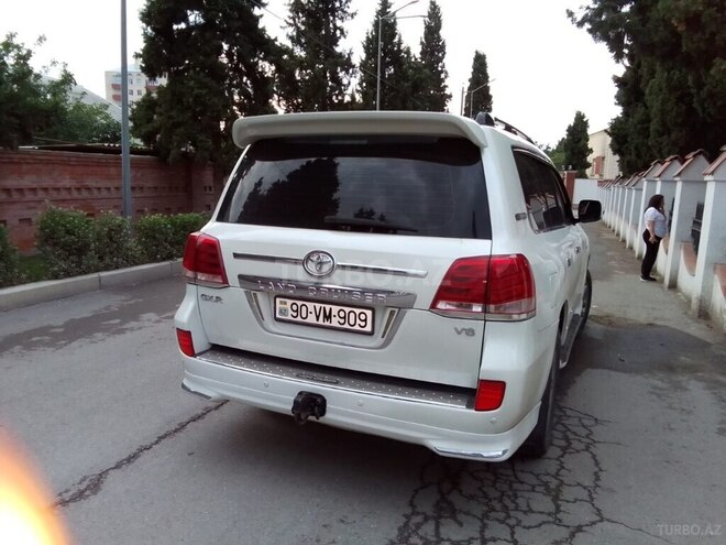 Toyota Land Cruiser-4
