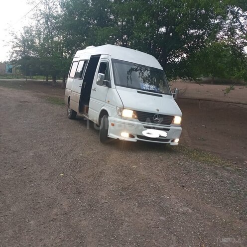 Mercedes Sprinter 209-1