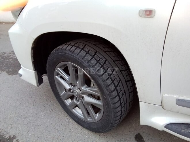 Toyota Land Cruiser-8