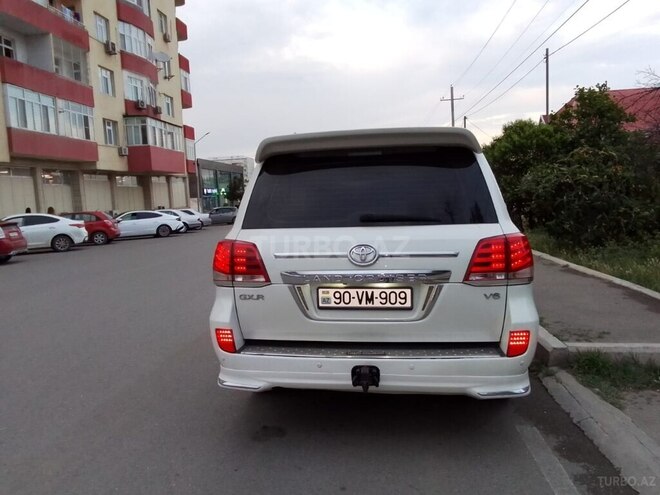 Toyota Land Cruiser-2