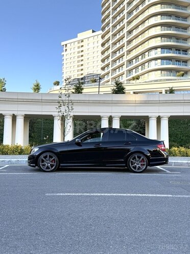 Mercedes C 220-2