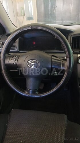 Toyota Corolla-8