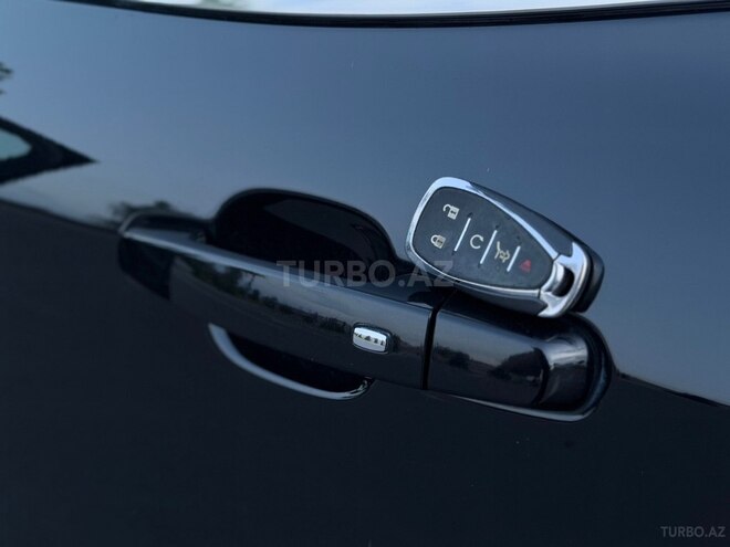 Chevrolet Equinox-12