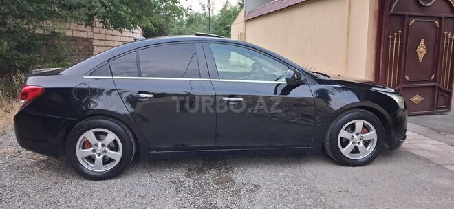 Chevrolet Cruze-13