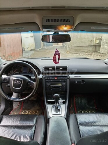 Audi A4-8