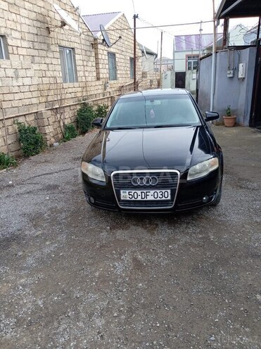 Audi A4-3