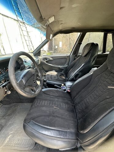 Daewoo Espero-12